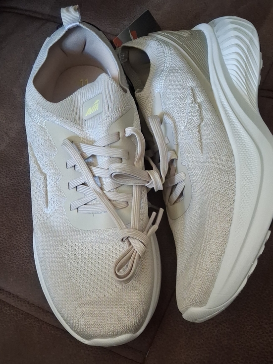 Avia Shoes - Avia Runner Women's Lightweight Performance Sneakers - Beige/White Size 11